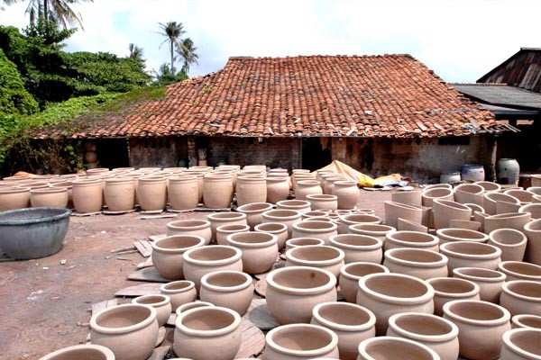 Gốm Lái Thiêu